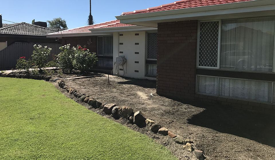Neat and tidy garden bed iafter weed removal in Willeton, Perth